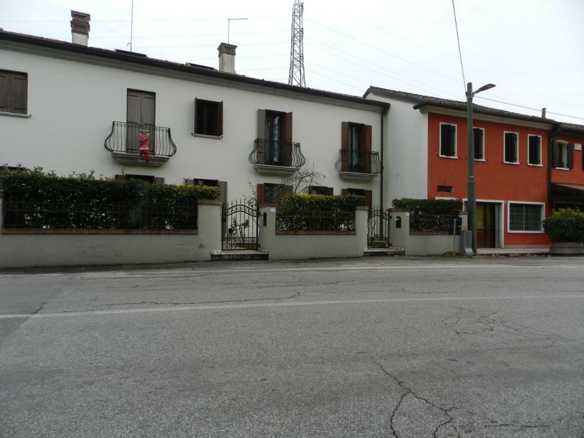 B&B Venezia Le Tre Rose Местре Екстериор снимка